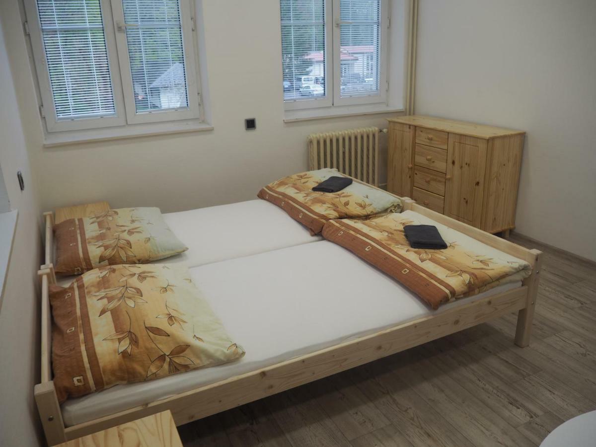 Economy Apartments Ceske Svycarsko Hřensko Buitenkant foto